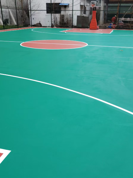 宿迁 球场长期使用易出现地面开裂